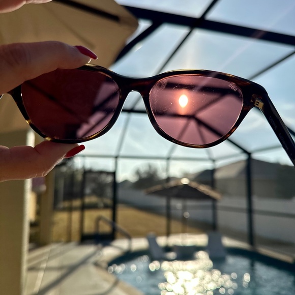 COSTA, Catherine Sunglasses, Tortoise Frame with Gold Mirror Polaroid Lenses - Picture 4 of 5